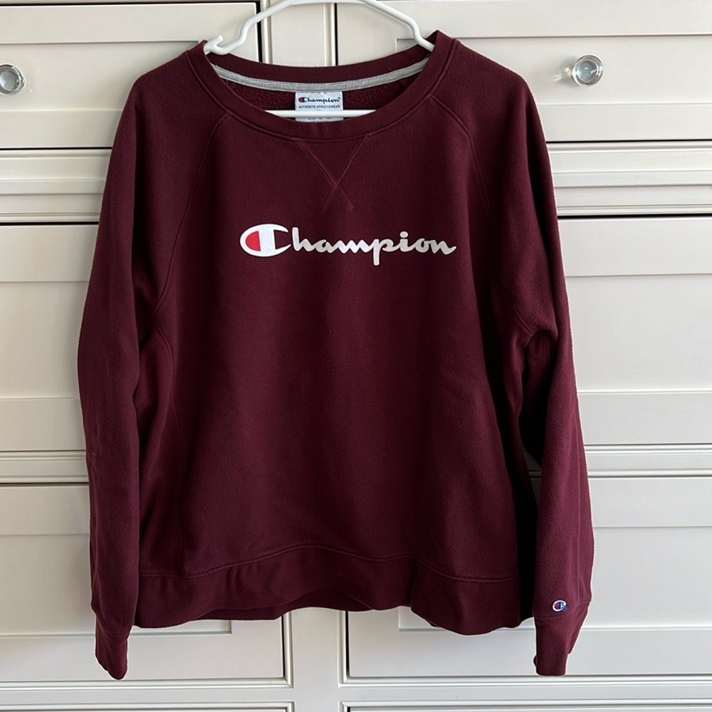 Women’s Champion Crewneck Sweatshirt